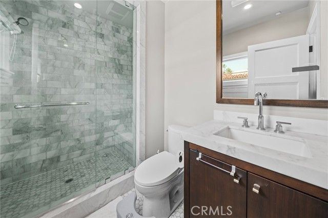 823 S Bundy Drive 110, Los Angeles, CA 90049