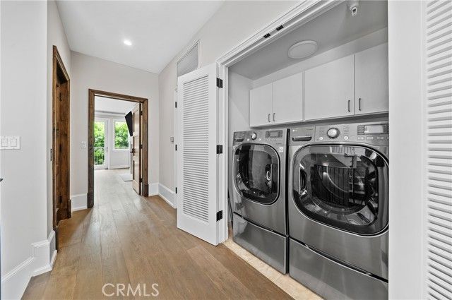 823 S Bundy Drive 110, Los Angeles, CA 90049