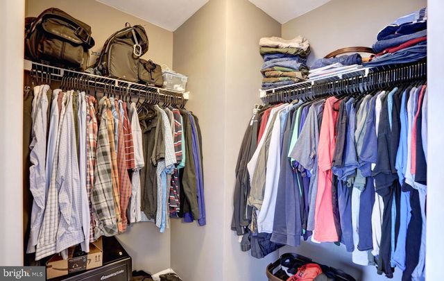 102 CAGNEY TER SE, Leesburg, VA 20175