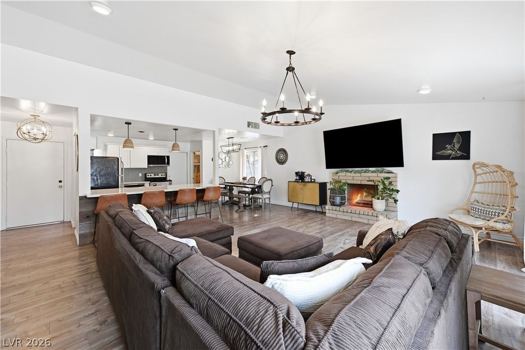 6436 Beechcrest Road, Las Vegas, NV 89108 — photo 5