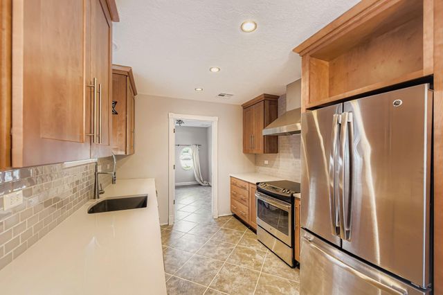 11007 Ensbrook Drive, Houston, TX 77099