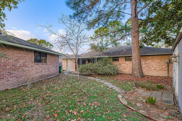 11007 Ensbrook Drive, Houston, TX 77099