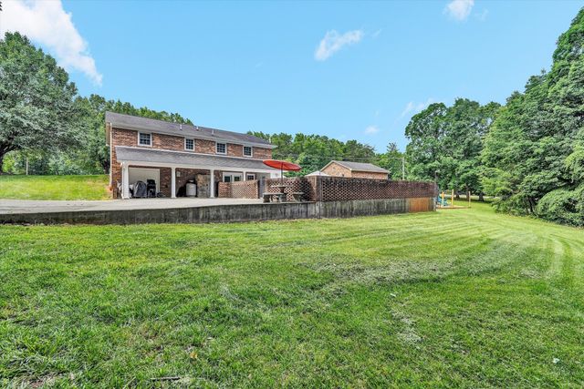 2187 WEBSTER RD, Glade Hill, VA 24092