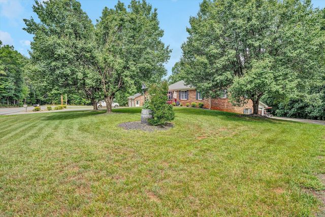 2187 WEBSTER RD, Glade Hill, VA 24092