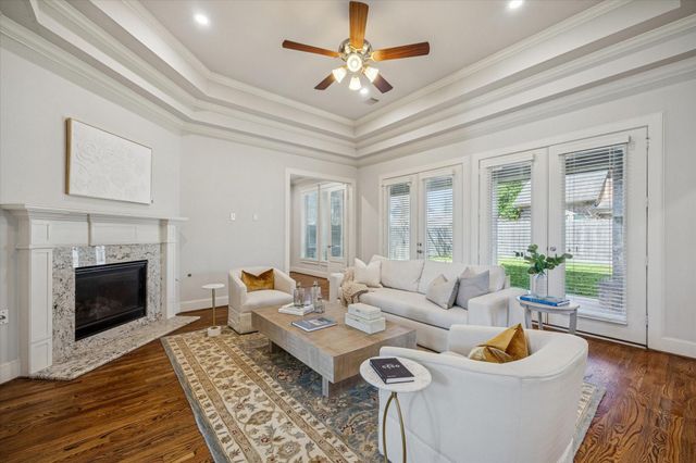 1802 Wakefield Drive, Houston, TX 77018