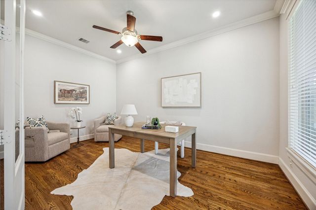 1802 Wakefield Drive, Houston, TX 77018