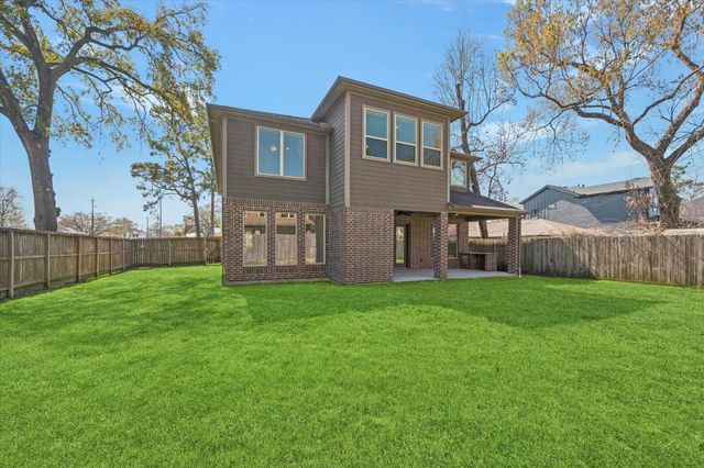 1802 Wakefield Drive, Houston, TX 77018