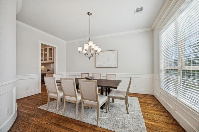 1802 Wakefield Drive, Houston, TX 77018