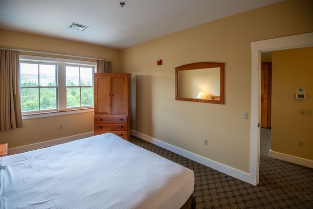 448 Qtr. I V Jackson Gore Inn, Ludlow, VT 05149