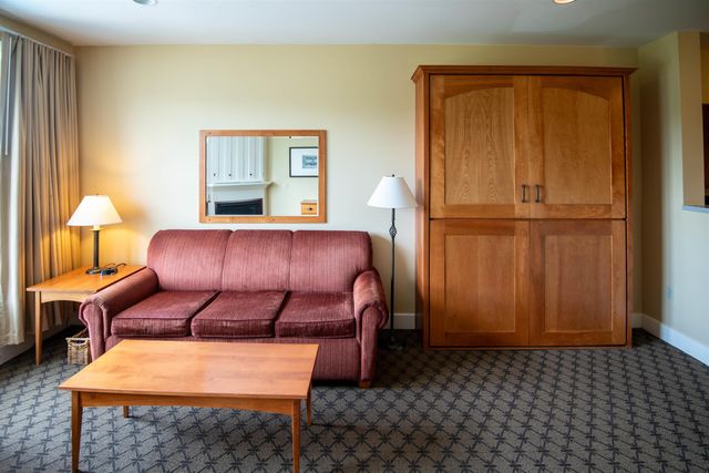 448 Qtr. I V Jackson Gore Inn, Ludlow, VT 05149