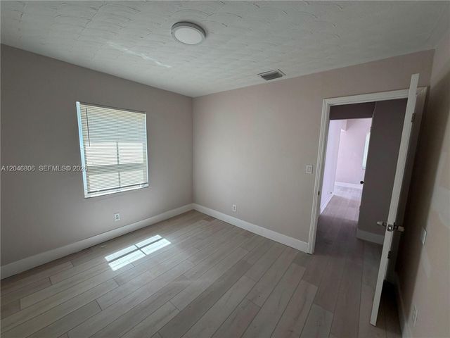 2214 N 25th Avenue 1, Hollywood, FL 33020