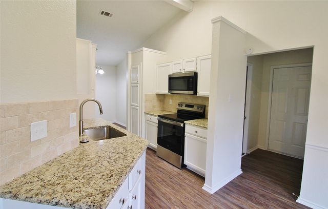 1103 Hemlock Court, Desoto, TX 75115
