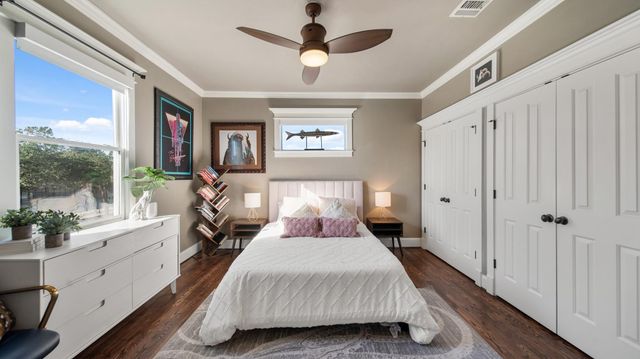 117 W 13th Street, Houston, TX 77008