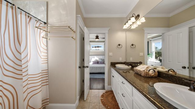 117 W 13th Street, Houston, TX 77008