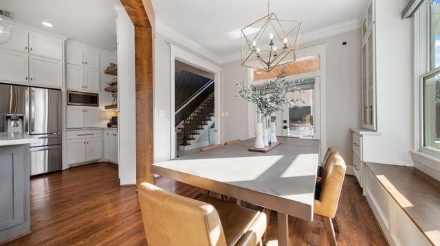 117 W 13th Street, Houston, TX 77008