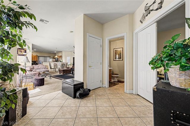 1740 Dark Wolf Avenue, Las Vegas, NV 89123