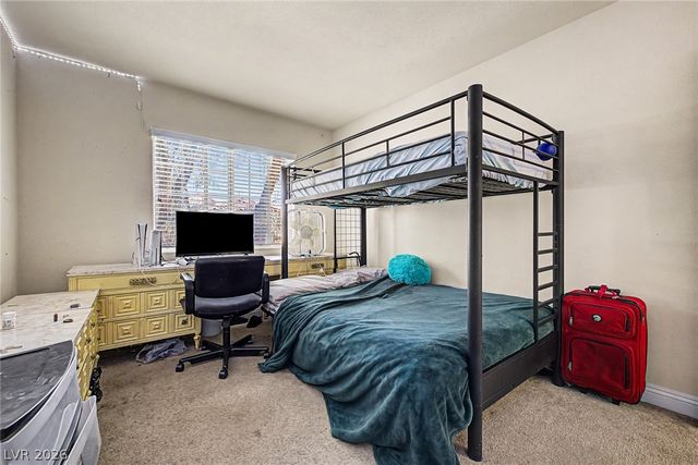 1740 Dark Wolf Avenue, Las Vegas, NV 89123