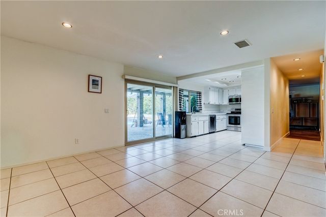 2351 Sunfield, Upland, CA 91784