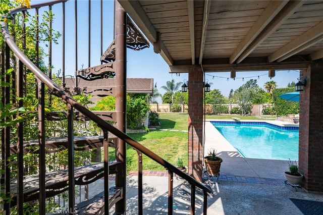 2351 Sunfield, Upland, CA 91784