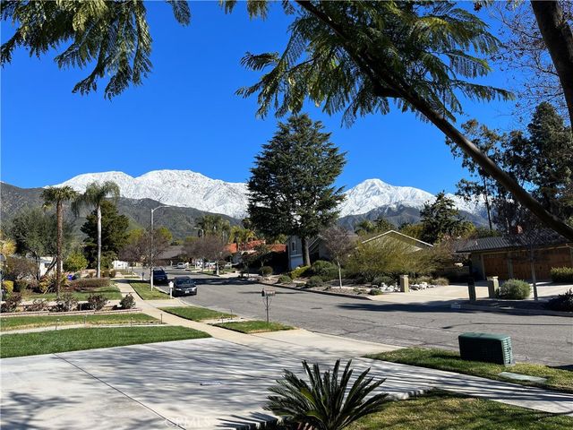 2351 Sunfield, Upland, CA 91784