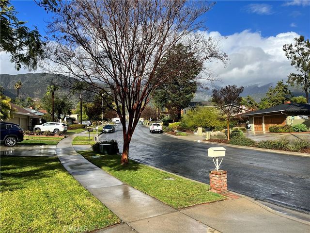 2351 Sunfield, Upland, CA 91784