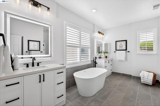 4066 Rosehill Pl, Dublin, CA 94568