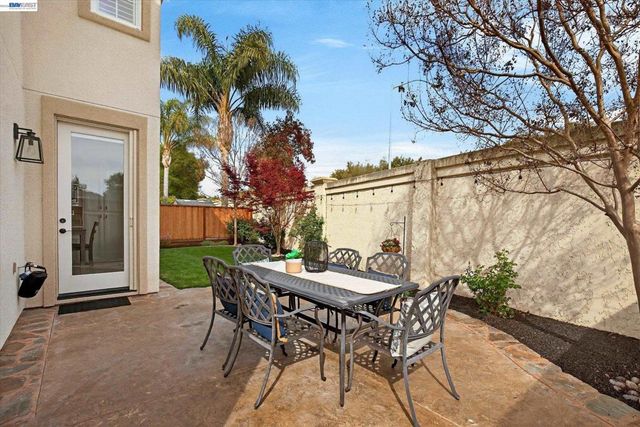 4066 Rosehill Pl, Dublin, CA 94568