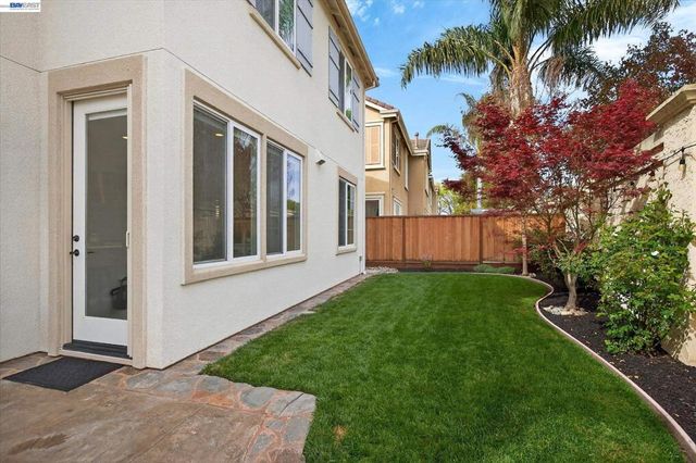 4066 Rosehill Pl, Dublin, CA 94568