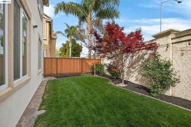 4066 Rosehill Pl, Dublin, CA 94568