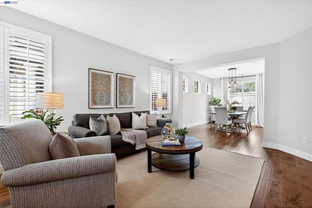 4066 Rosehill Pl, Dublin, CA 94568