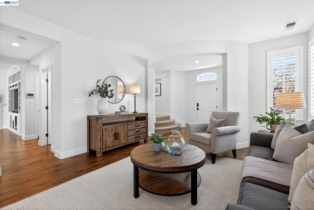 4066 Rosehill Pl, Dublin, CA 94568