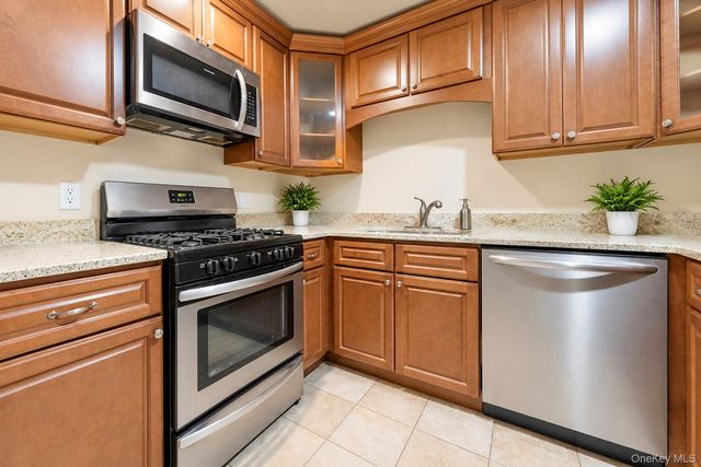 178 Ashley Court, Central Islip, NY 11722