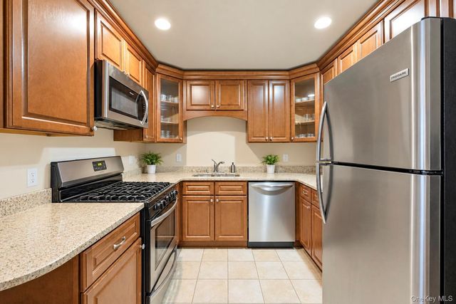 178 Ashley Court, Central Islip, NY 11722