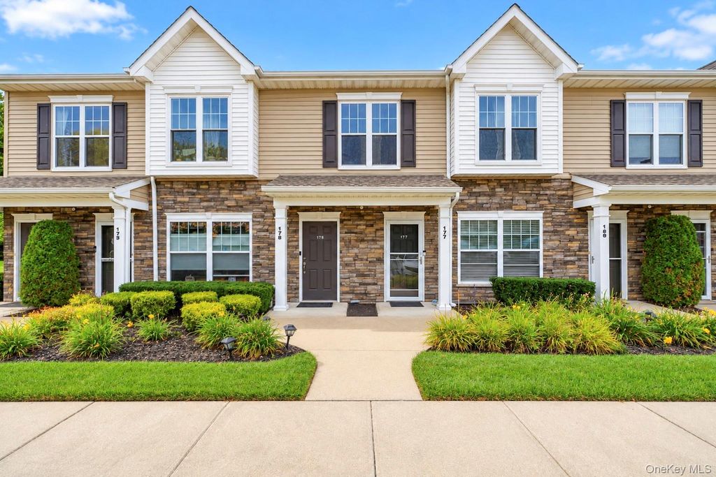 178 Ashley Court, Central Islip, NY 11722