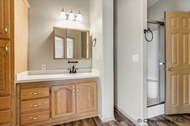 802 OWL CREEK AVE, Cheyenne, WY 82007