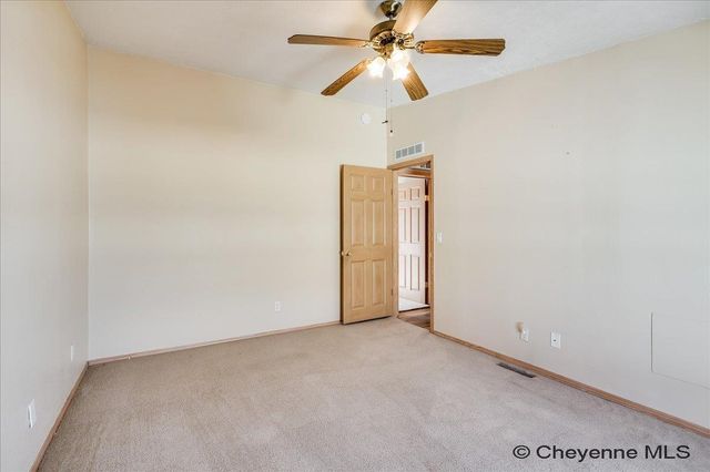 802 OWL CREEK AVE, Cheyenne, WY 82007