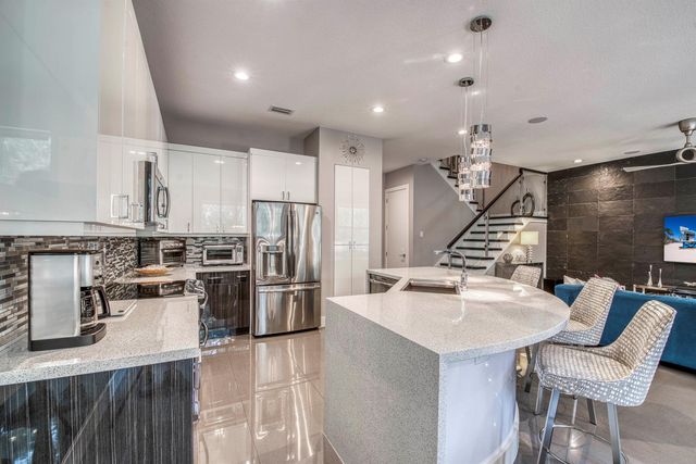 1116 Piccadilly Street, Palm Beach Gardens, FL 33418