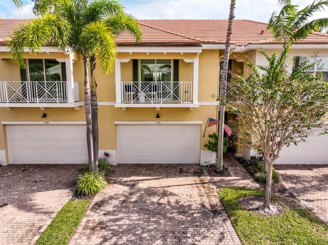 1116 Piccadilly Street, Palm Beach Gardens, FL 33418