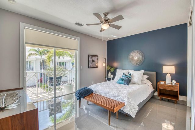 1116 Piccadilly Street, Palm Beach Gardens, FL 33418