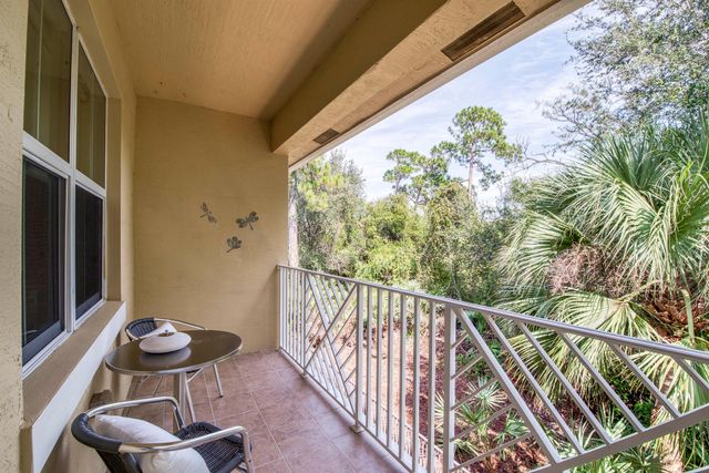 1116 Piccadilly Street, Palm Beach Gardens, FL 33418