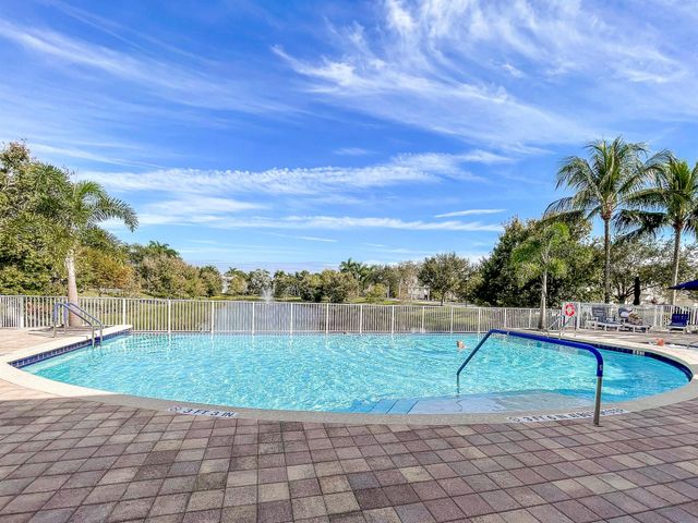 1116 Piccadilly Street, Palm Beach Gardens, FL 33418
