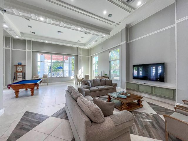 1116 Piccadilly Street, Palm Beach Gardens, FL 33418