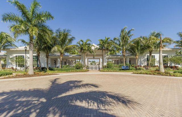 1116 Piccadilly Street, Palm Beach Gardens, FL 33418