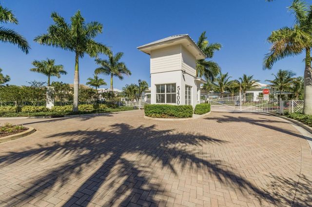 1116 Piccadilly Street, Palm Beach Gardens, FL 33418