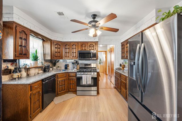 8 Johnson Street, Carteret, NJ 07008