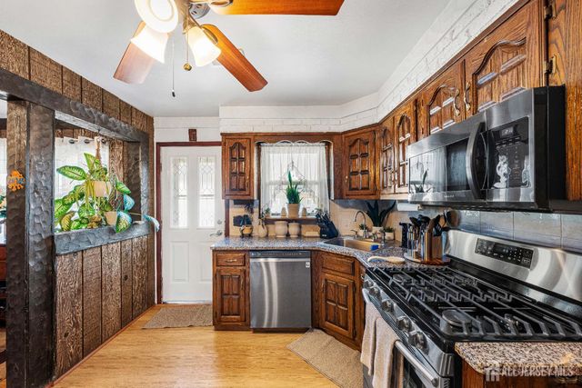 8 Johnson Street, Carteret, NJ 07008