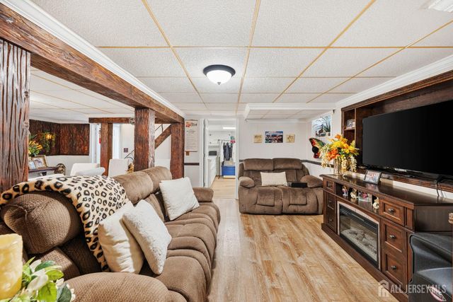 8 Johnson Street, Carteret, NJ 07008