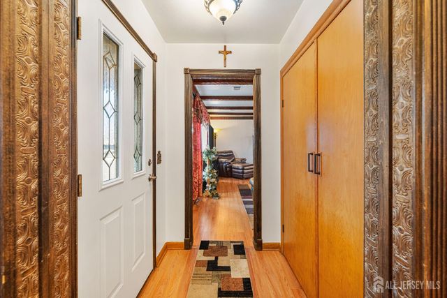 8 Johnson Street, Carteret, NJ 07008