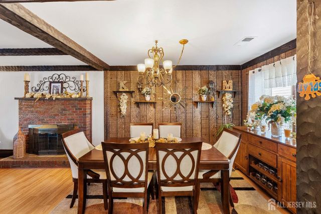 8 Johnson Street, Carteret, NJ 07008