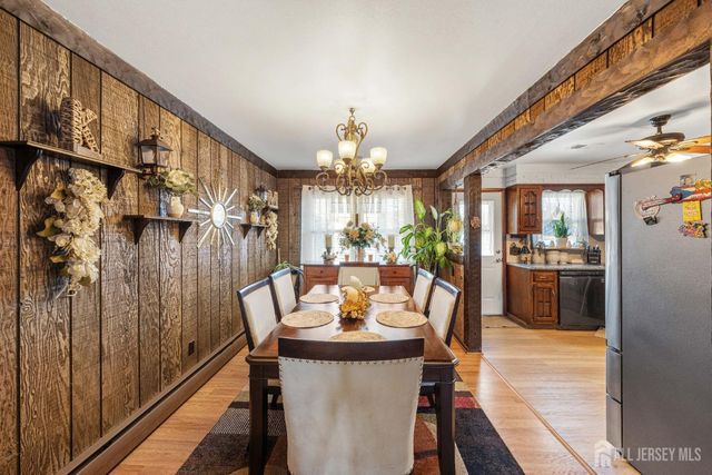 8 Johnson Street, Carteret, NJ 07008